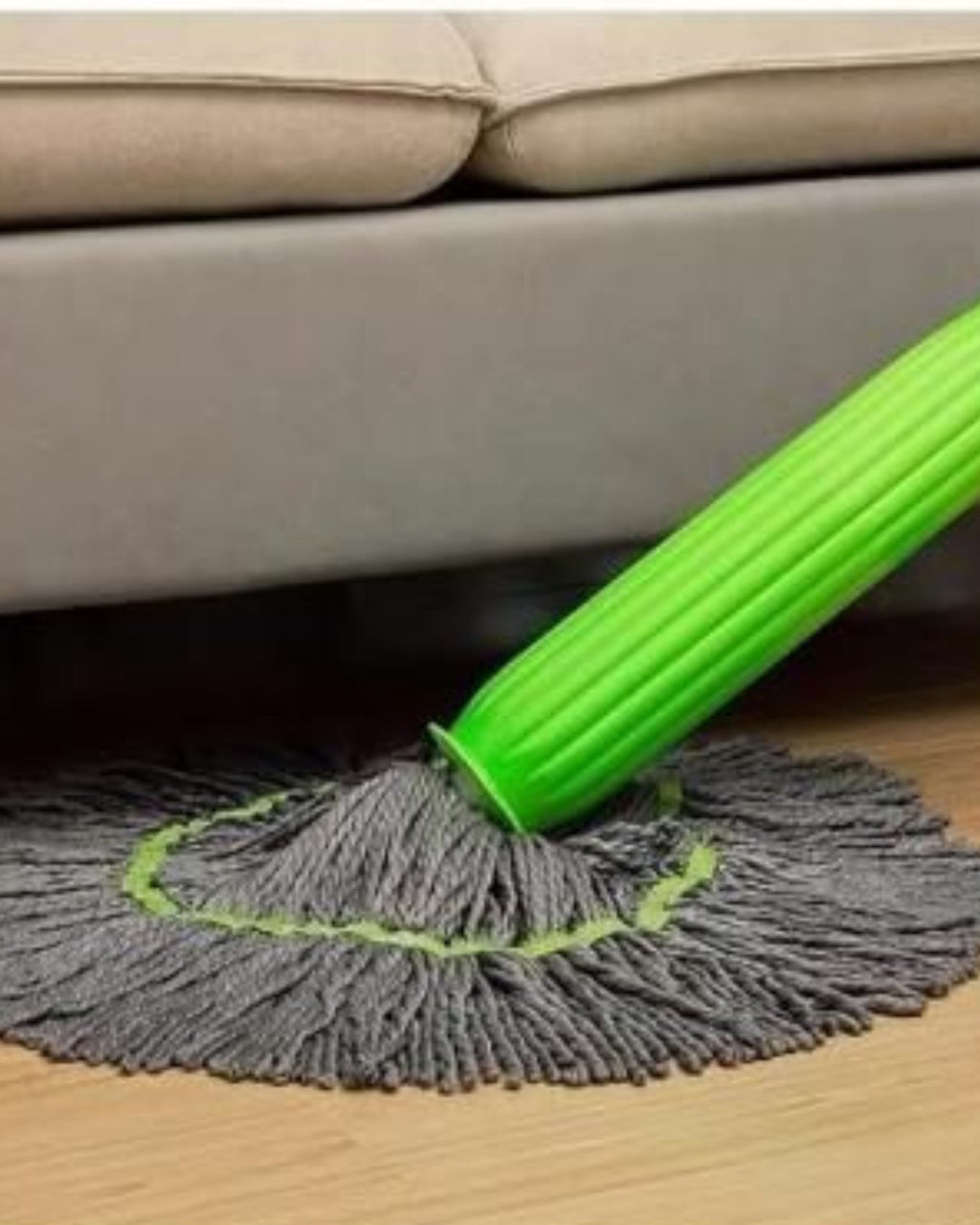 Self-twisting Water Rotating Mop